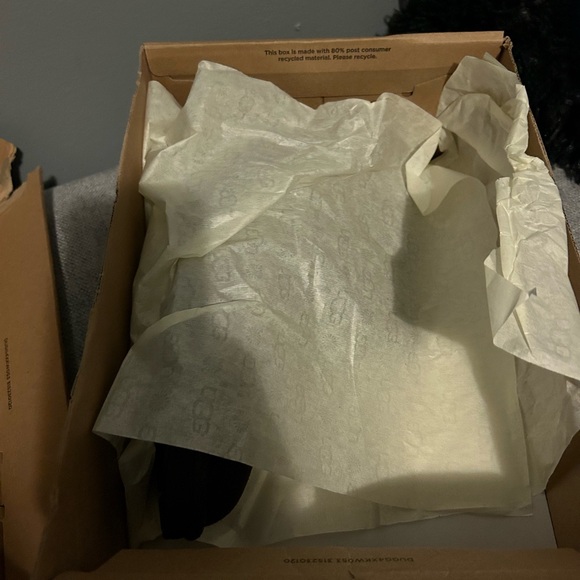 Brown UGG boots classic mini - Picture 8 of 9